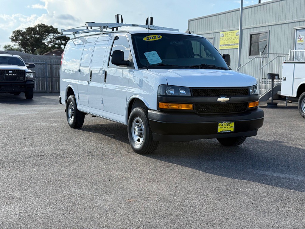 2022 Chevrolet Express Image 4