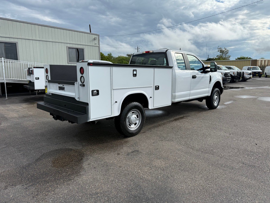 2017 Ford F-250 Image 2