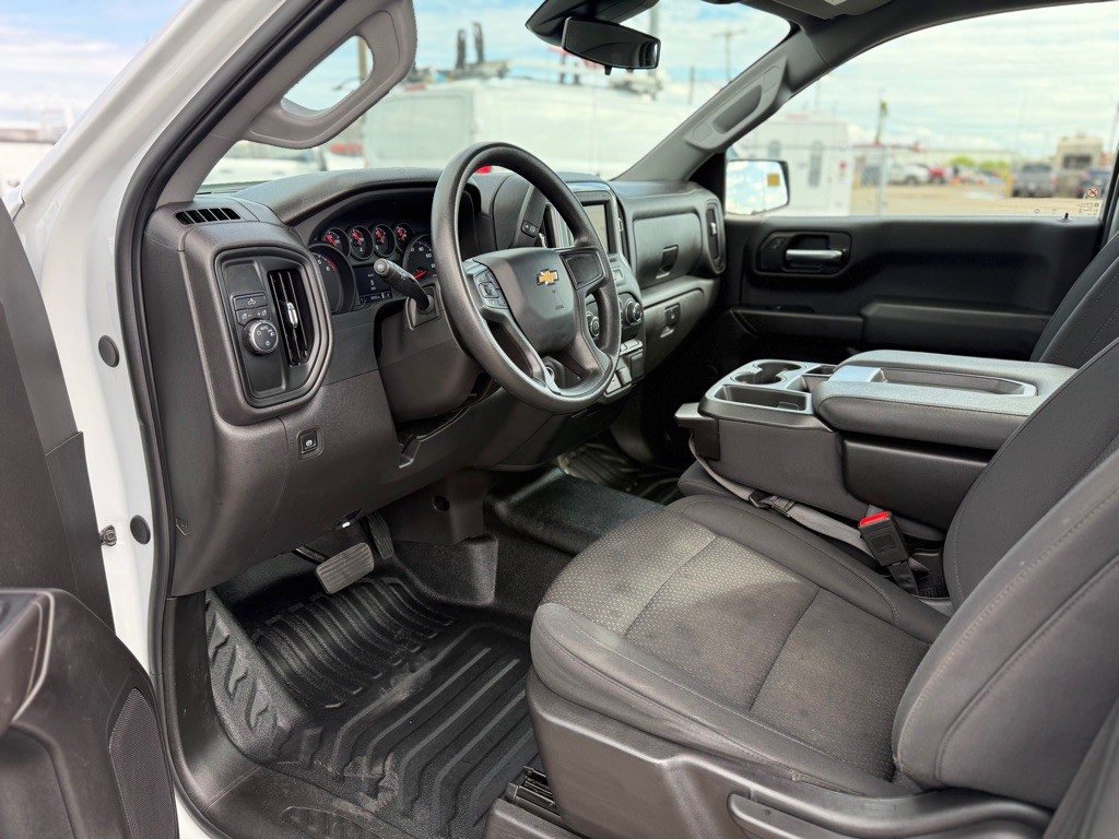 2024 Chevrolet Silverado 1500 Image 9