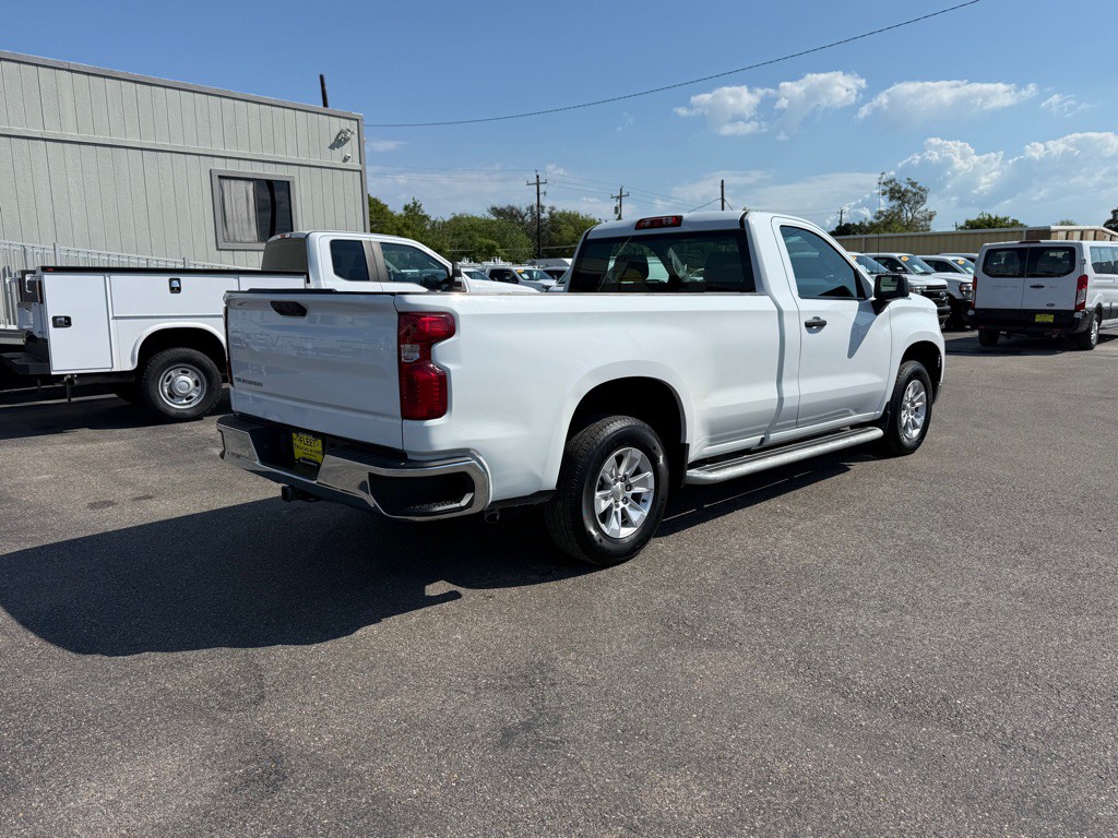 2024 Chevrolet Silverado 1500 Image 2