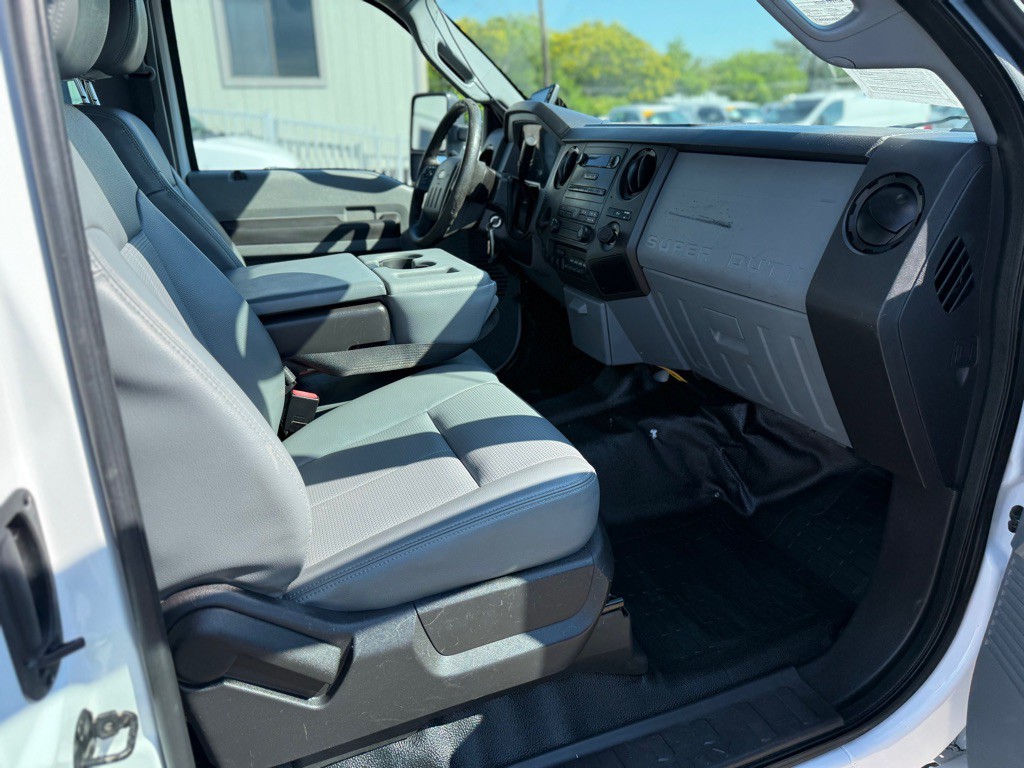 2015 Ford F-350 Image 16