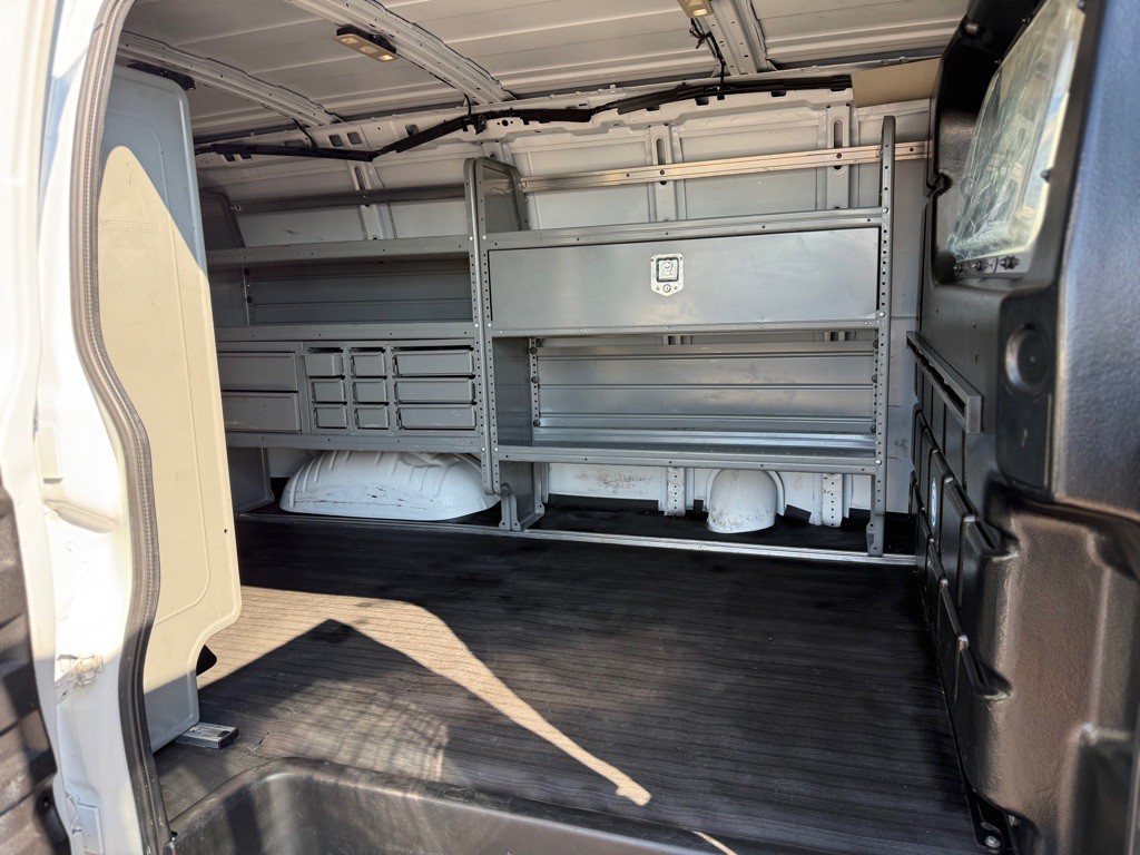 2021 Chevrolet Express Image 11