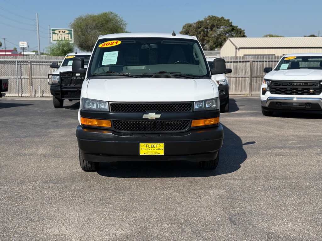 2021 Chevrolet Express Image 3