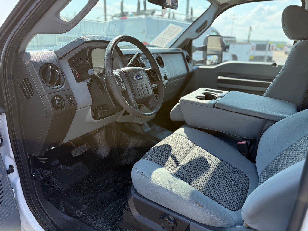 2016 Ford F-250 Image 9