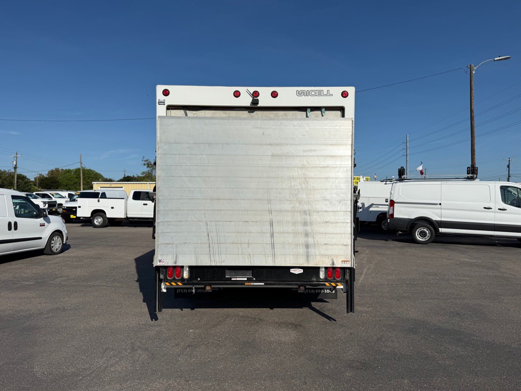 2016 Ford Econoline Image 6
