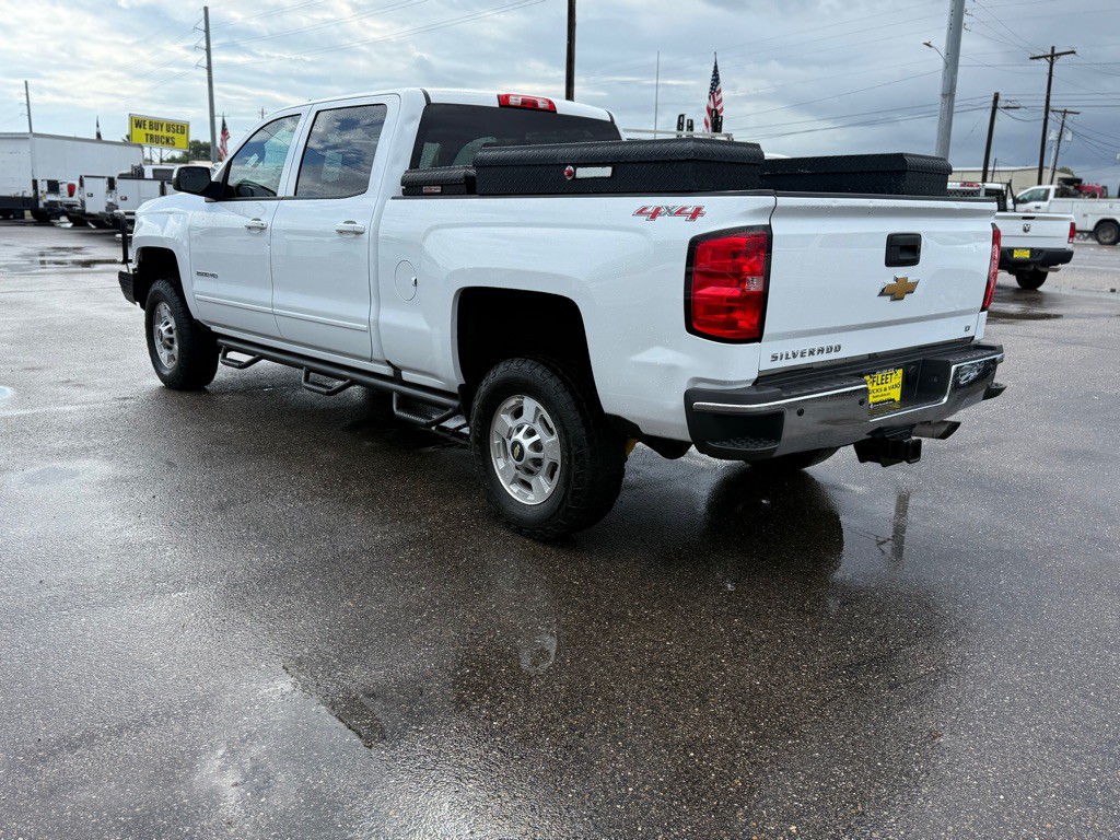 2017 Chevrolet Silverado 1500 Image 7