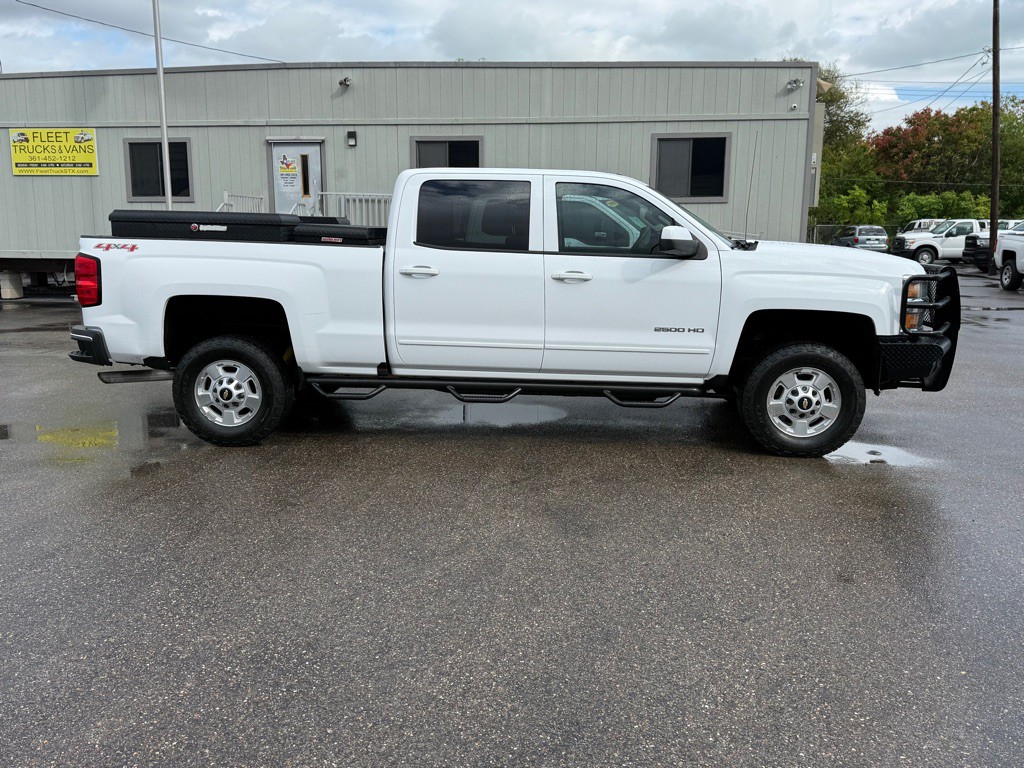 2017 Chevrolet Silverado 1500 Image 5