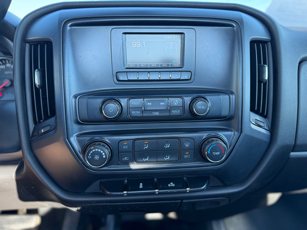 2016 Chevrolet Silverado 1500 Image 11