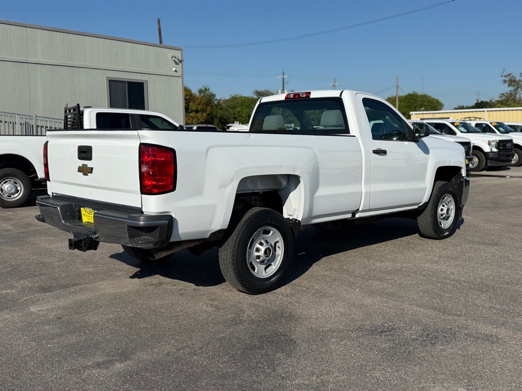 2016 Chevrolet Silverado 1500 Image 2