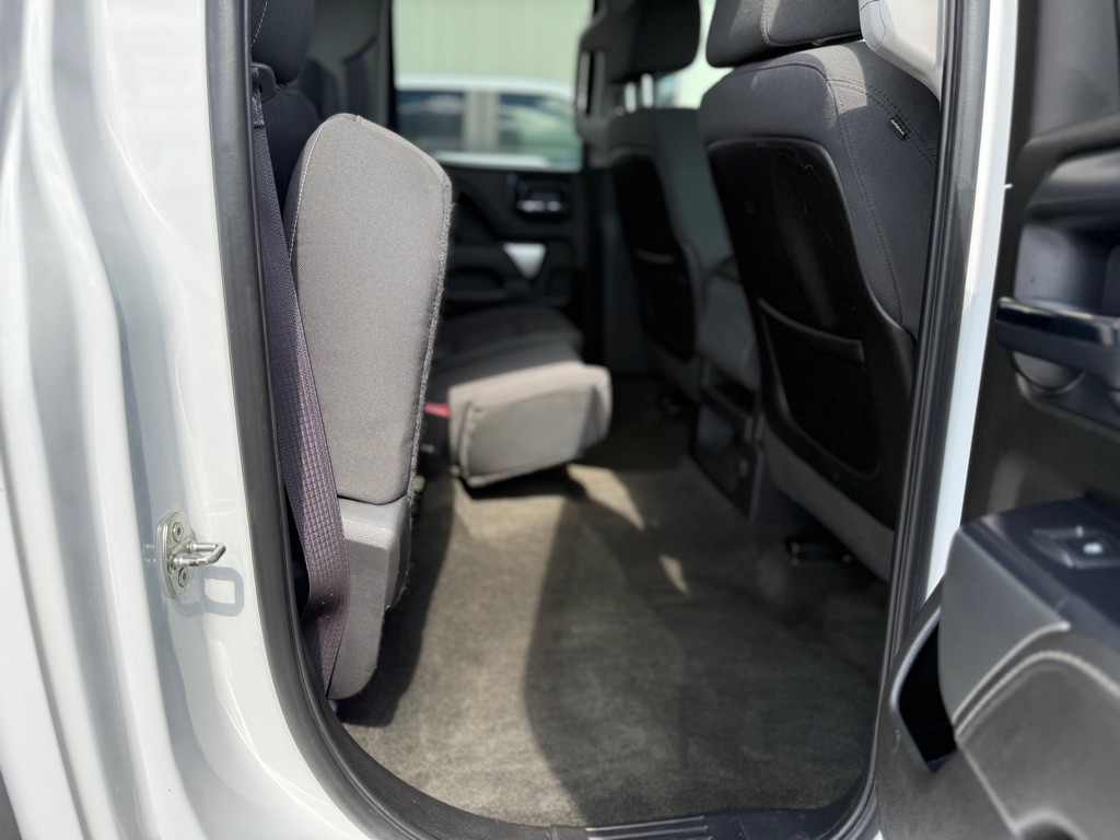 2015 Chevrolet Silverado 1500 Image 17