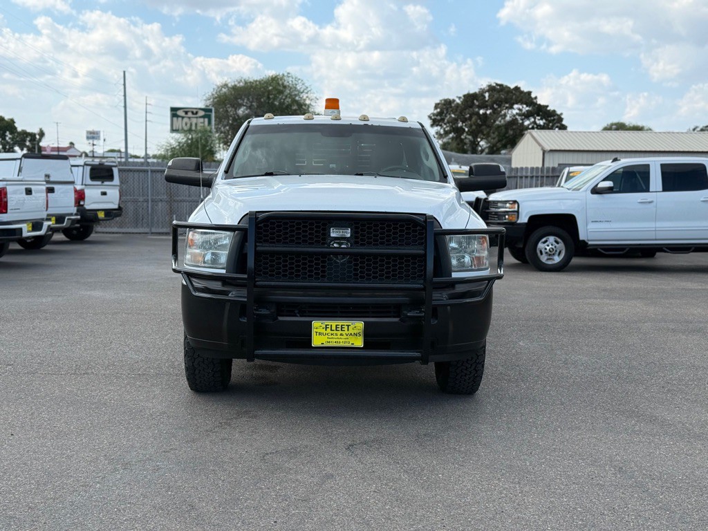 2014 RAM 3500 Image 2