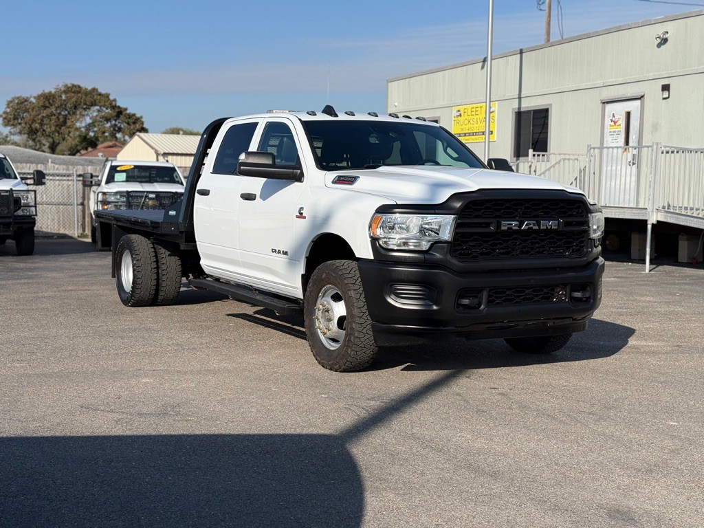 2022 RAM 3500 Image 3