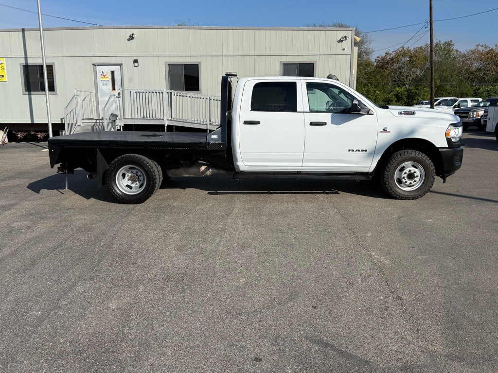 2022 RAM 3500 Image 4