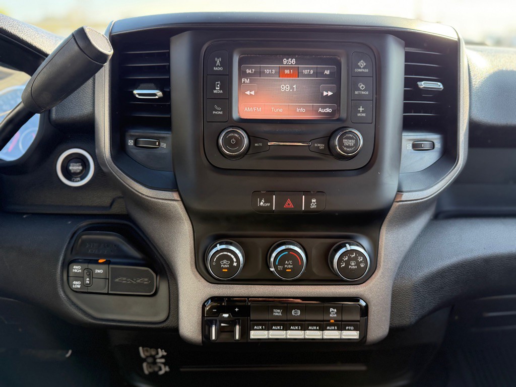 2022 RAM 3500 Image 13