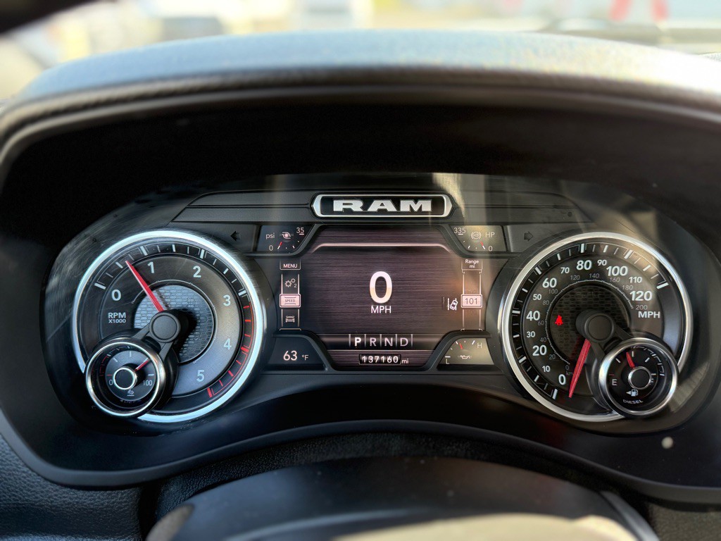 2022 RAM 3500 Image 15