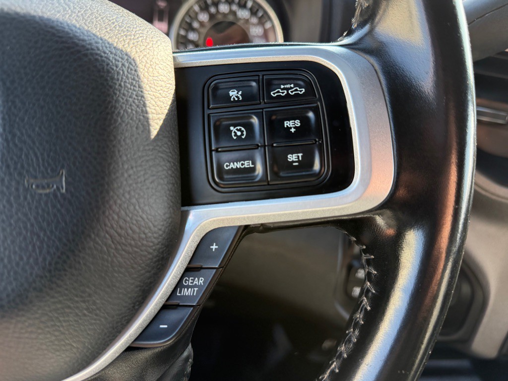 2022 RAM 3500 Image 16