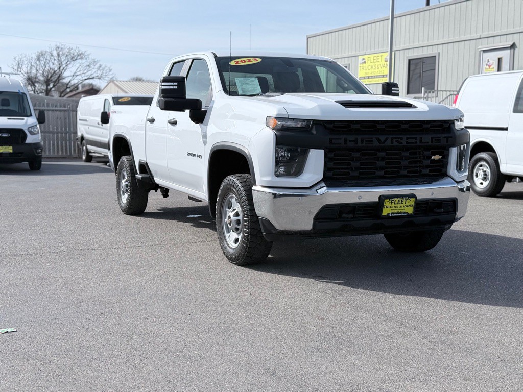 2023 Chevrolet Silverado 1500 Image 3