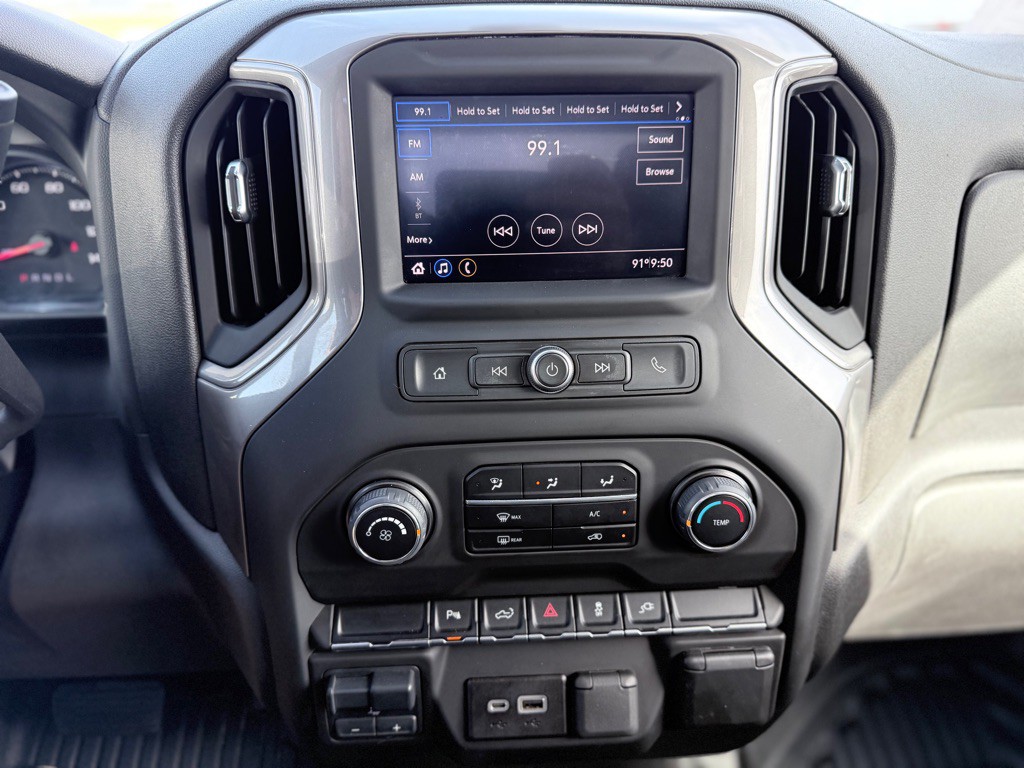 2023 Chevrolet Silverado 1500 Image 13