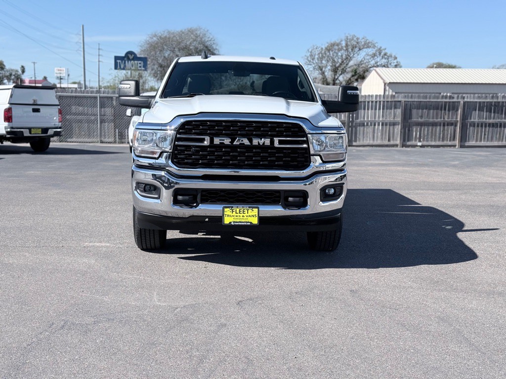 2024 RAM 2500 Image 2