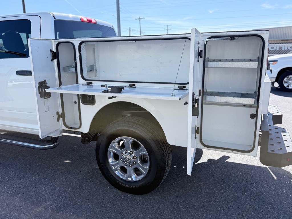 2024 RAM 2500 Image 11