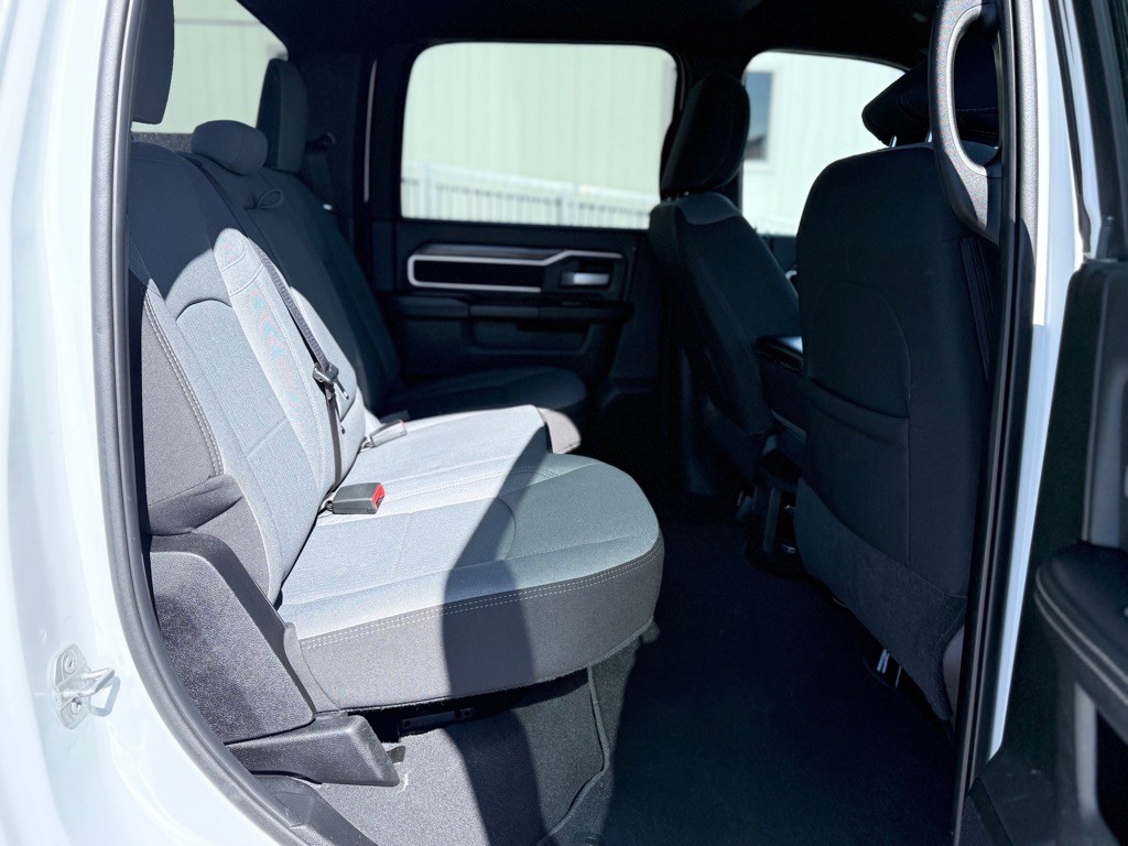 2024 RAM 2500 Image 14