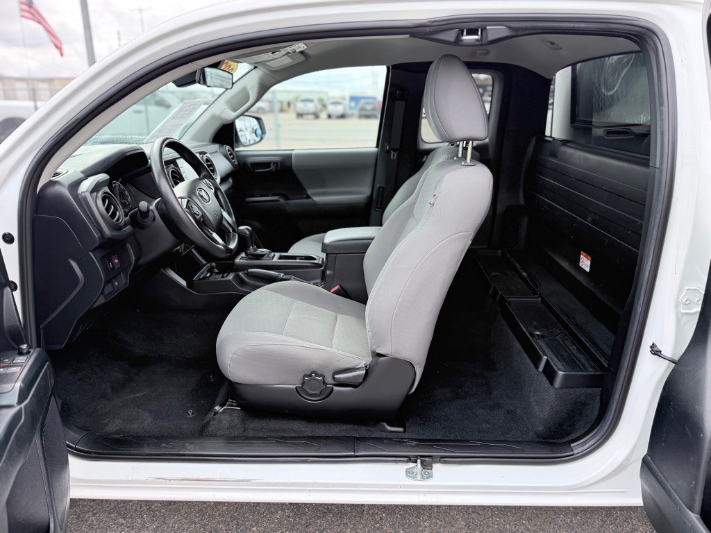 2021 Toyota Tacoma Image 10