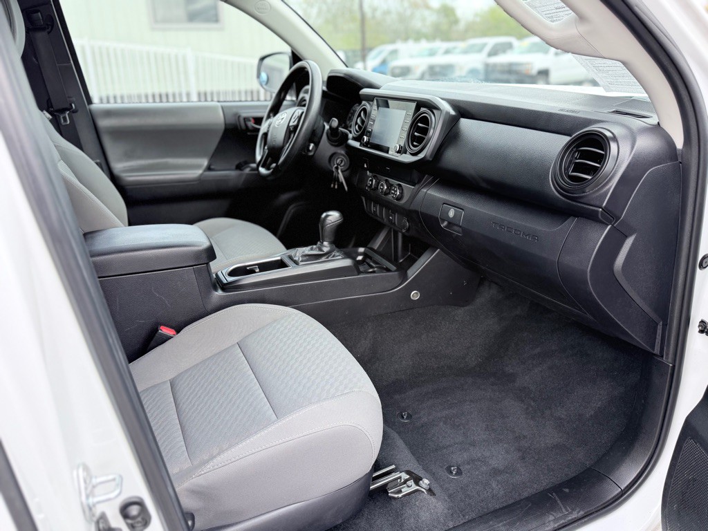 2021 Toyota Tacoma Image 14