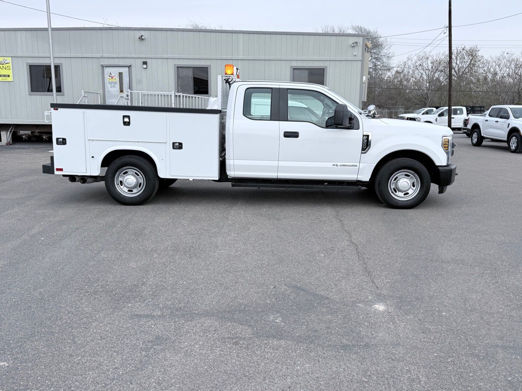 2019 Ford F-350 Image 4
