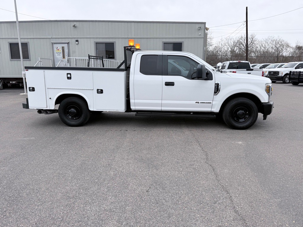 2019 Ford F-350 Image 4