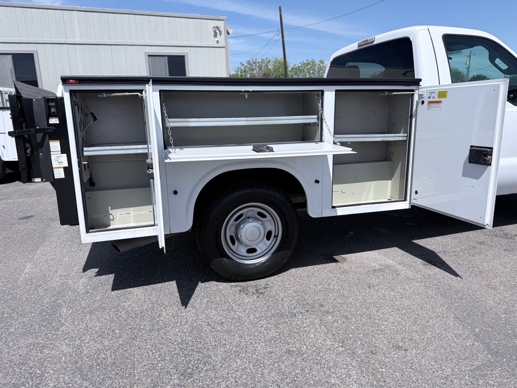 2016 Ford F-250 Image 13