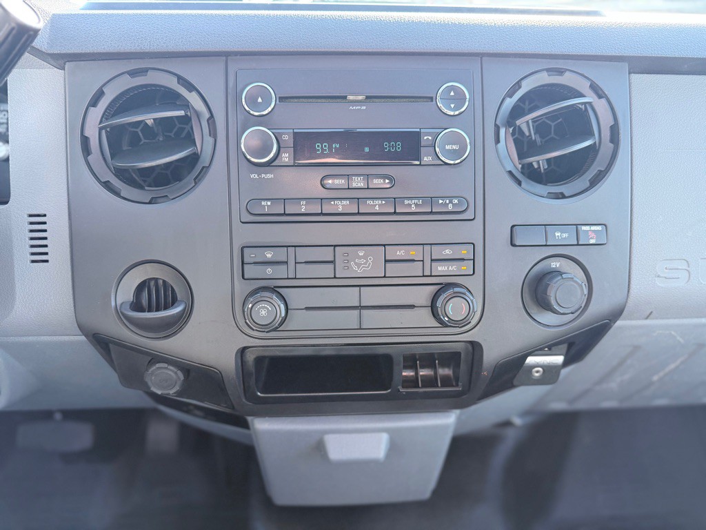 2016 Ford F-250 Image 14