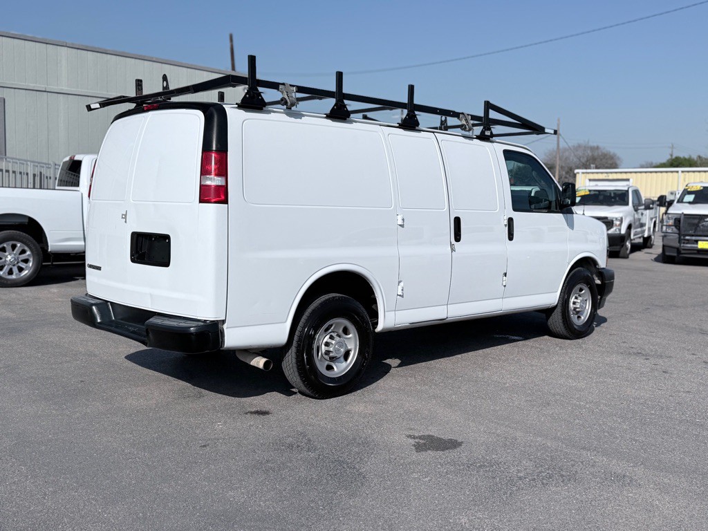 2020 Chevrolet Express Image 5