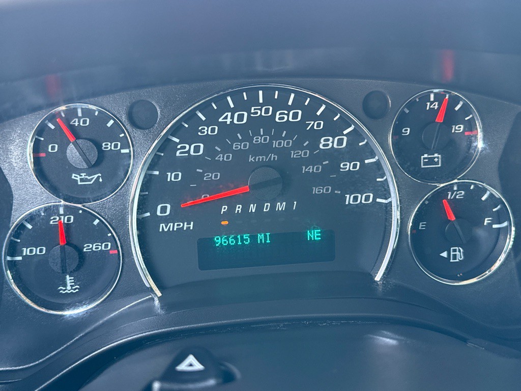 2020 Chevrolet Express Image 16