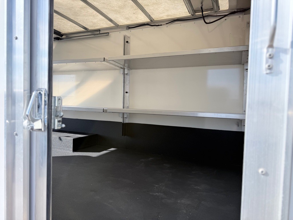 2022 Chevrolet Express Image 12