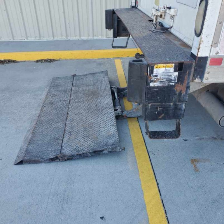 2012 Chevrolet Express Image 5