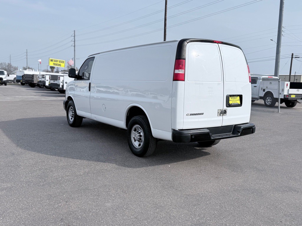 2020 Chevrolet Express Image 7