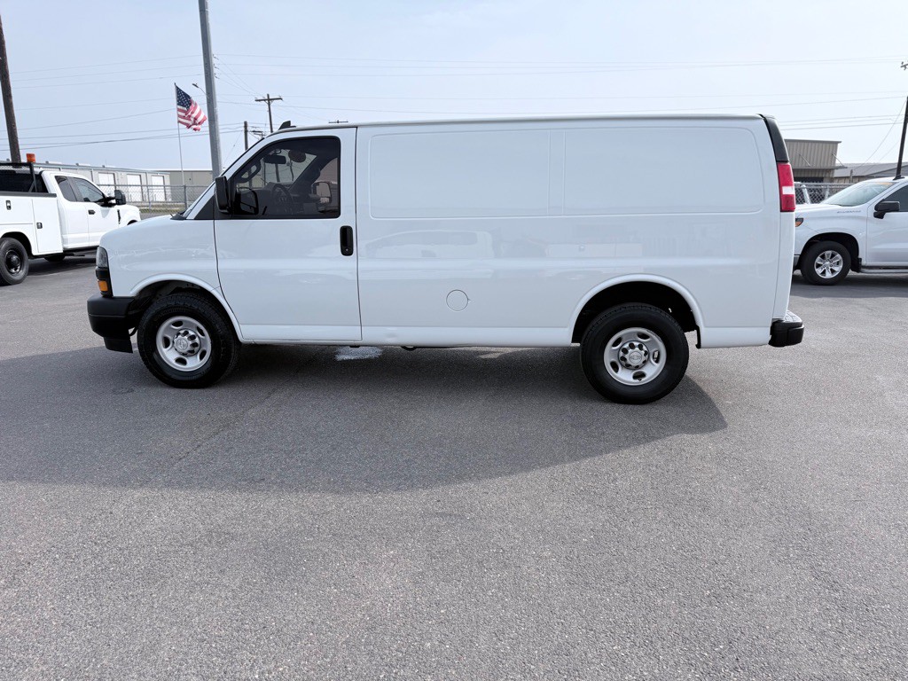2020 Chevrolet Express Image 8
