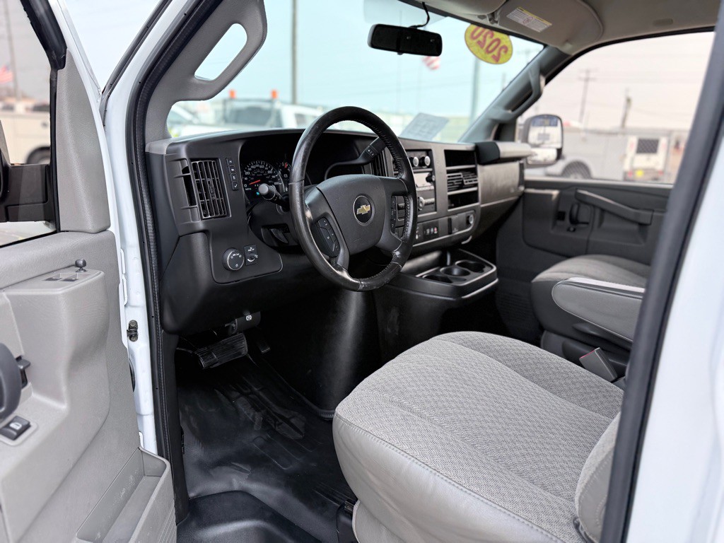 2020 Chevrolet Express Image 9