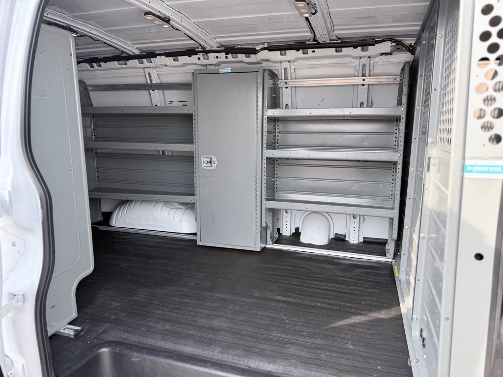 2020 Chevrolet Express Image 11