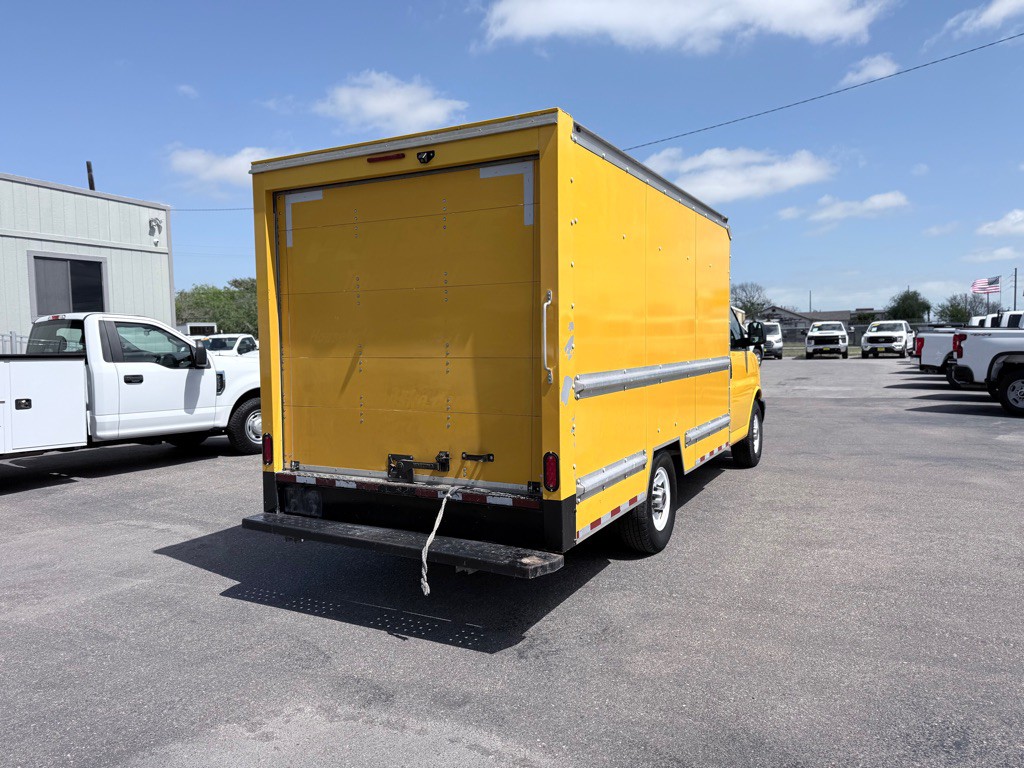 2018 GMC Savana Image 5