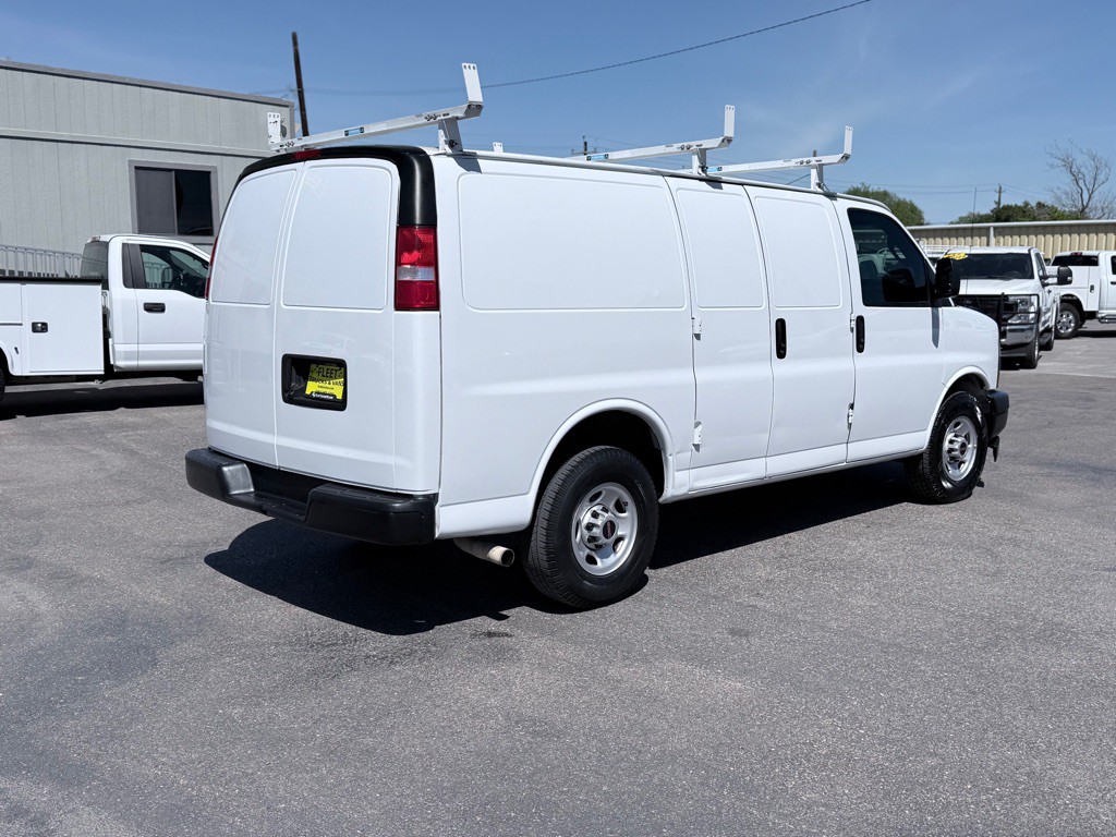 2020 GMC Savana Image 5