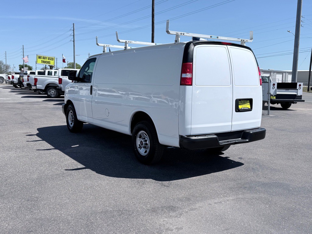 2020 GMC Savana Image 7