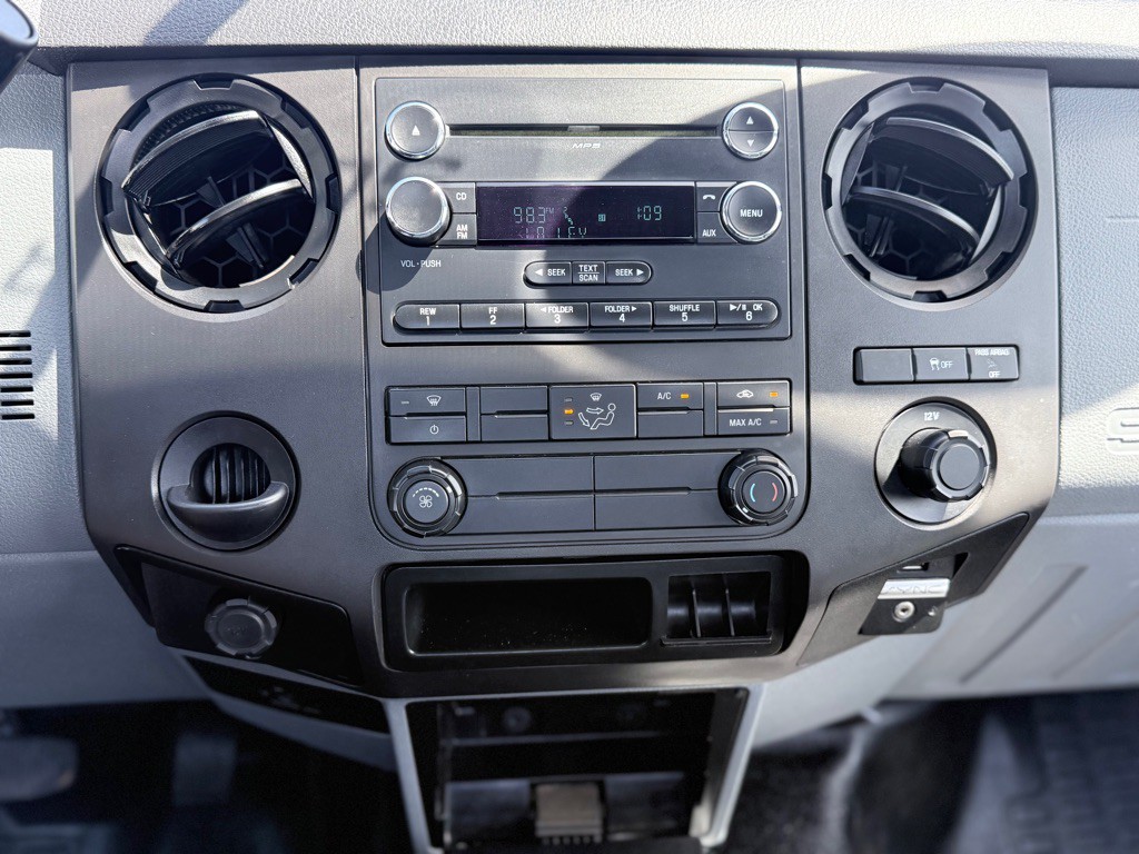 2016 Ford F-250 Image 15