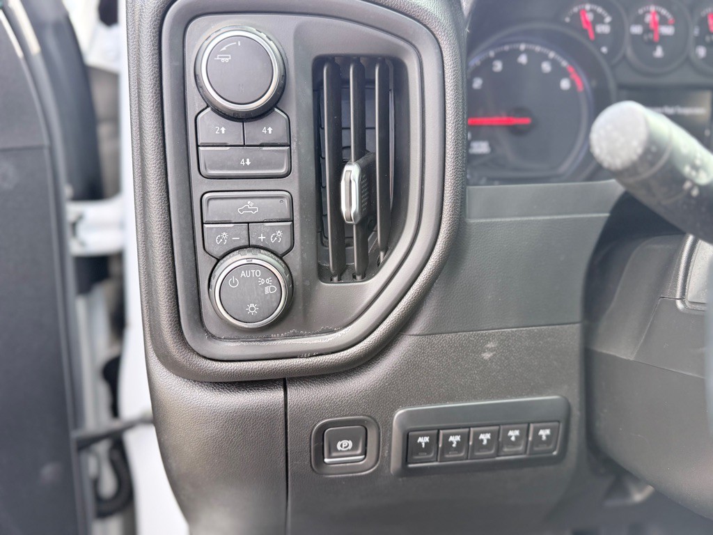 2021 Chevrolet Silverado 1500 Image 16