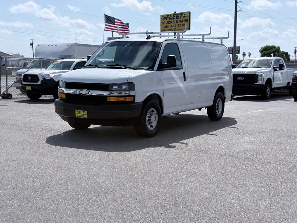2019 Chevrolet Express Image 1