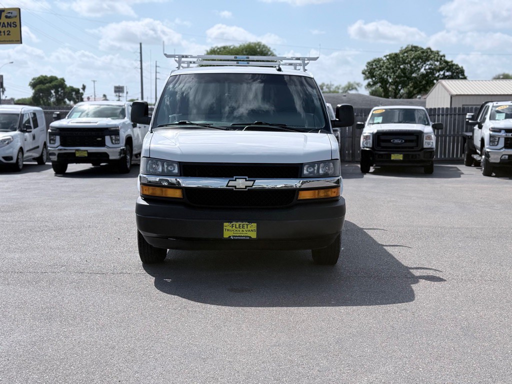 2019 Chevrolet Express Image 2