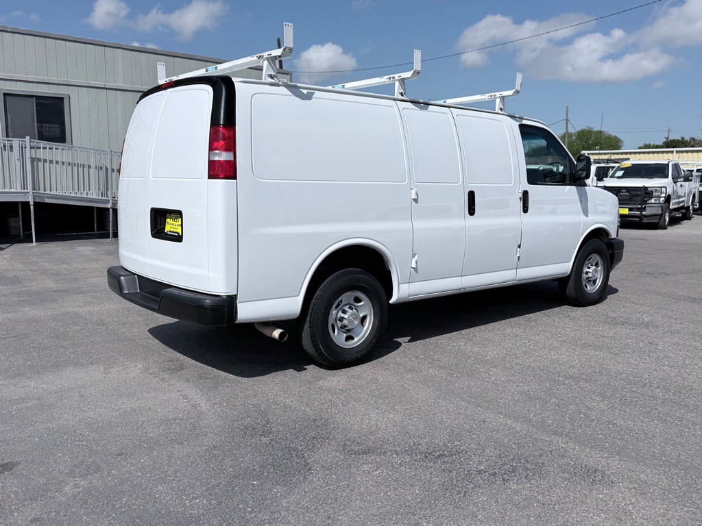 2019 Chevrolet Express Image 5