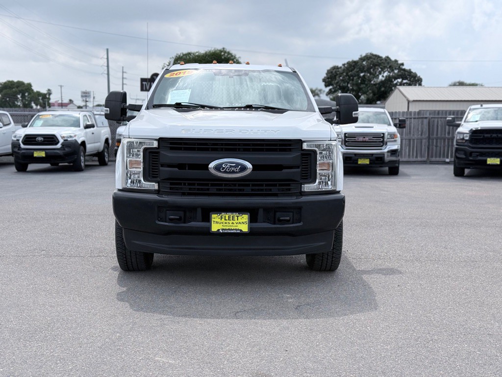 2019 Ford F-350 Image 2