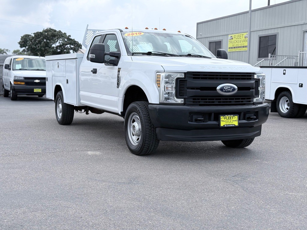 2019 Ford F-350 Image 3