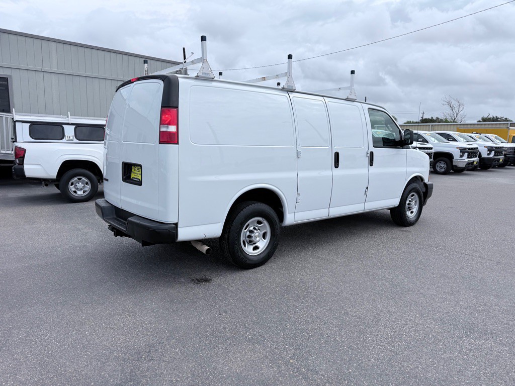 2021 Chevrolet Express Image 5